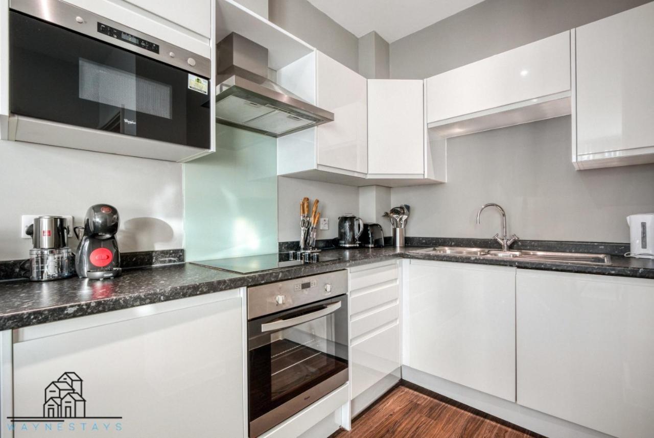 Cosy 1-Bed By Heathrow Airport Apartment London Bagian luar foto